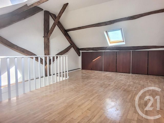 Appartement T3 &agrave; louer - 3 pi&egrave;ces - 47,17 m2 - Machault - 77 - ILE-DE-FRANCE
