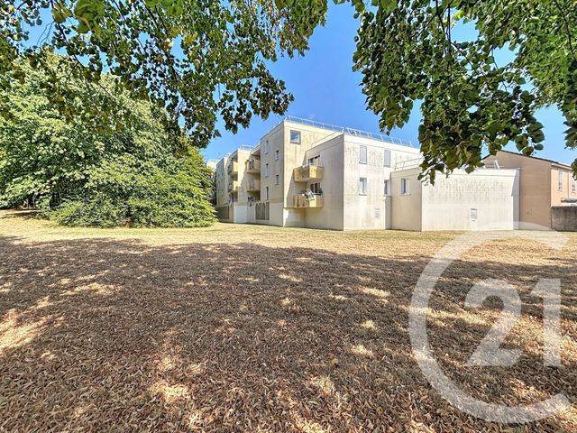 Appartement F4 &agrave; vendre - 4 pi&egrave;ces - 79,57 m2 - Combs La Ville - 77 - ILE-DE-FRANCE