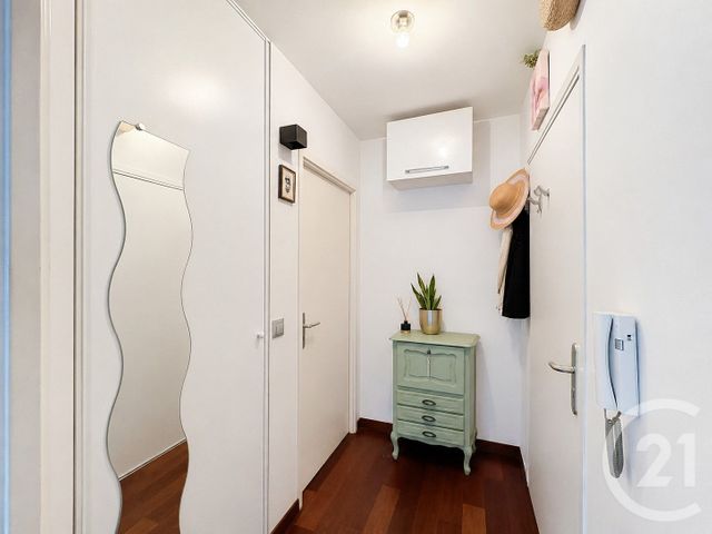 Appartement T3 &agrave; vendre - 3 pi&egrave;ces - 65,45 m2 - Moissy Cramayel - 77 - ILE-DE-FRANCE