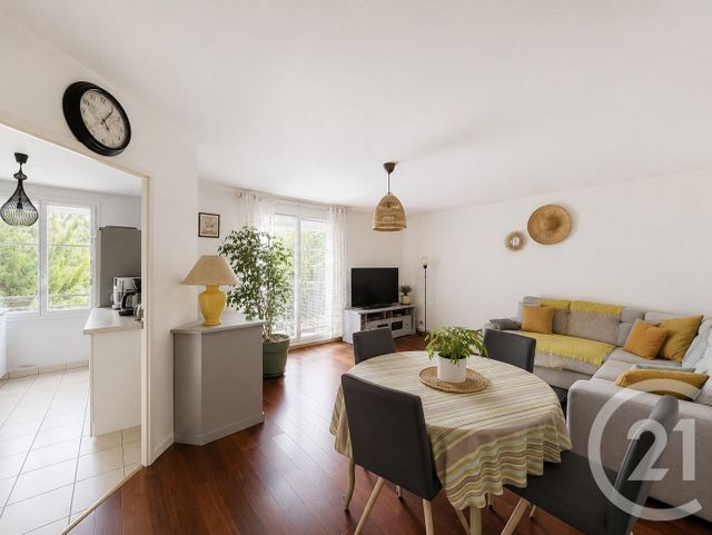 Appartement T3 &agrave; vendre - 3 pi&egrave;ces - 65,45 m2 - Moissy Cramayel - 77 - ILE-DE-FRANCE