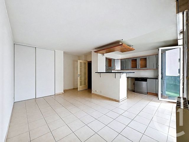 Appartement &agrave; vendre - 3 pi&egrave;ces - 65,50 m2 - Combs La Ville - 77 - ILE-DE-FRANCE