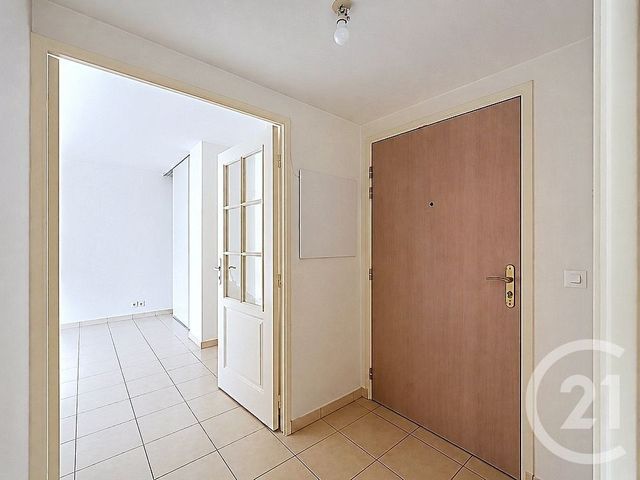 Appartement &agrave; vendre - 3 pi&egrave;ces - 65,50 m2 - Combs La Ville - 77 - ILE-DE-FRANCE