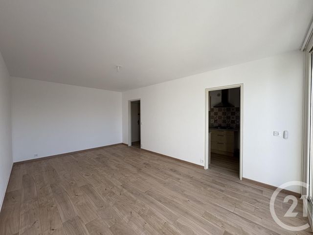 Appartement &agrave; louer - 2 pi&egrave;ces - 50,23 m2 - Dammarie Les Lys - 77 - ILE-DE-FRANCE