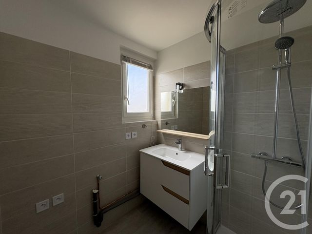 Appartement &agrave; louer - 2 pi&egrave;ces - 50,23 m2 - Dammarie Les Lys - 77 - ILE-DE-FRANCE