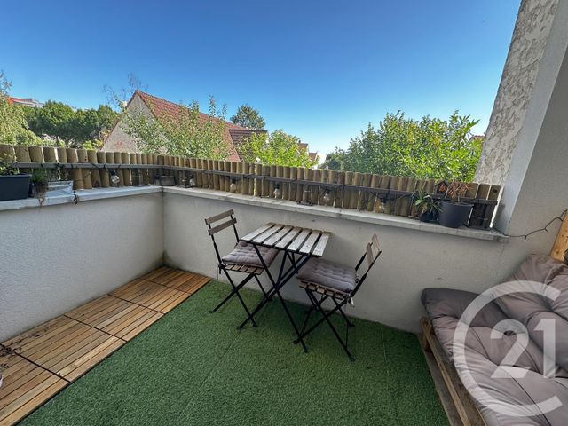 Appartement T3 &agrave; louer - 3 pi&egrave;ces - 65,83 m2 - Combs La Ville - 77 - ILE-DE-FRANCE
