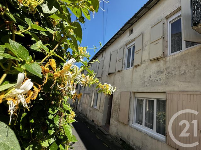 maison - CHEF BOUTONNE - 79