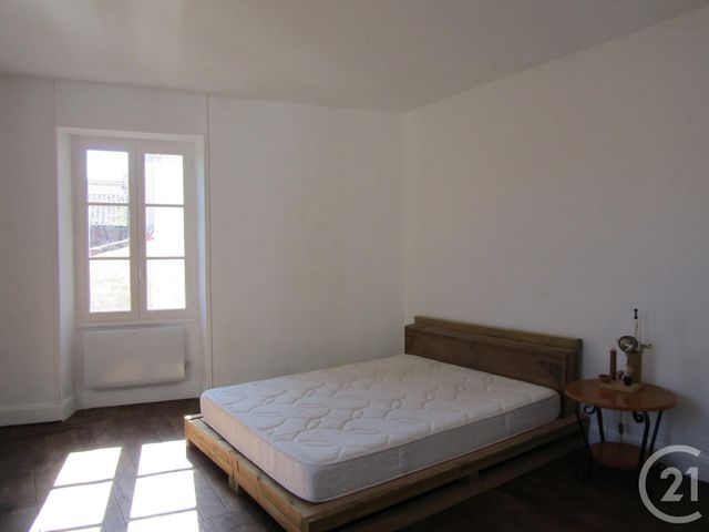 Maison à vendre - 7 pièces - 161 m2 - Chef Boutonne - 79 - POITOU-CHARENTES