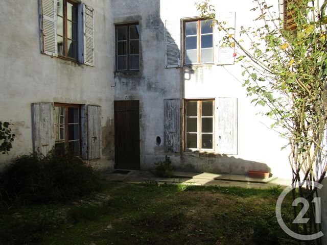 Maison à vendre - 7 pièces - 161 m2 - Chef Boutonne - 79 - POITOU-CHARENTES