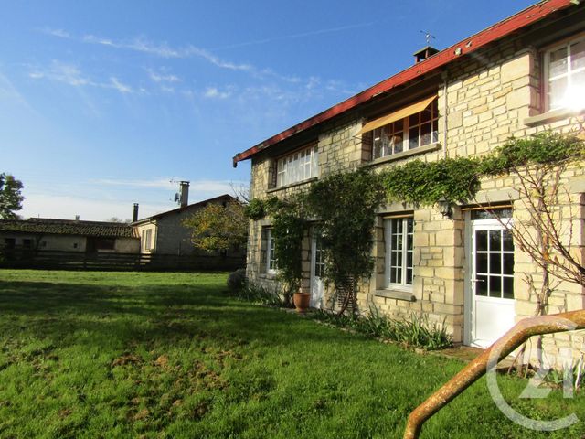 Maison à vendre - 12 pièces - 215 m2 - Cherigne - 79 - POITOU-CHARENTES