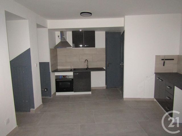 Maison à louer - 6 pièces - 66,72 m2 - Chef Boutonne - 79 - POITOU-CHARENTES