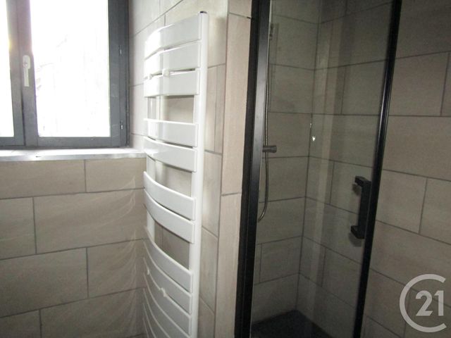 Maison à louer - 6 pièces - 66,72 m2 - Chef Boutonne - 79 - POITOU-CHARENTES