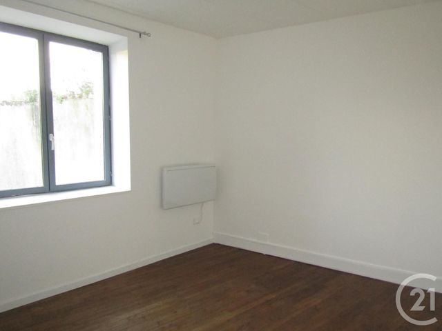 Maison à louer - 6 pièces - 66,72 m2 - Chef Boutonne - 79 - POITOU-CHARENTES