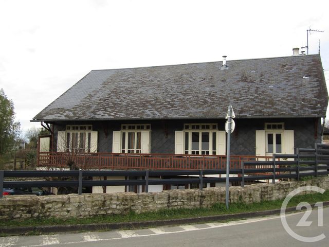 Maison à vendre - 7 pièces - 227 m2 - Chef Boutonne - 79 - POITOU-CHARENTES