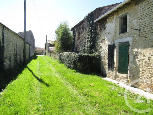 Maison à vendre - 4 pièces - 160 m2 - Ensigne - 79 - POITOU-CHARENTES