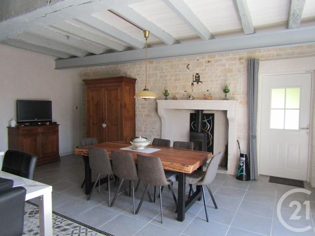 Maison à vendre - 6 pièces - 240 m2 - Luche Sur Brioux - 79 - POITOU-CHARENTES