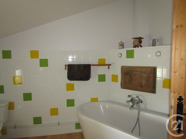 Maison à vendre - 6 pièces - 240 m2 - Luche Sur Brioux - 79 - POITOU-CHARENTES