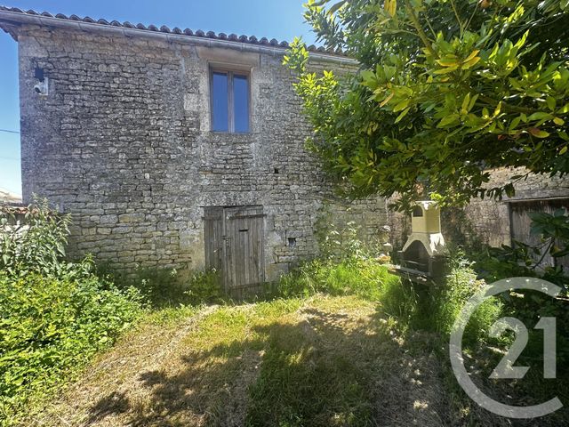 Maison à vendre - 6 pièces - 210,47 m2 - Chef Boutonne - 79 - POITOU-CHARENTES