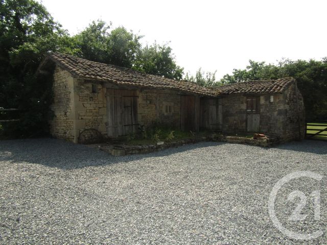 Maison à vendre - 8 pièces - 264 m2 - St Coutant - 79 - POITOU-CHARENTES