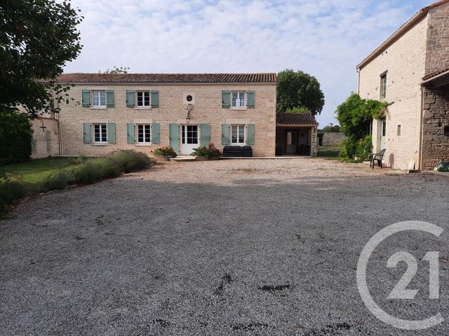 Maison à vendre - 7 pièces - 193,20 m2 - Paizay Le Chapt - 79 - POITOU-CHARENTES