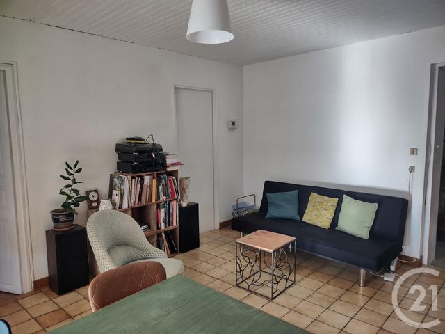 Maison à louer - 5 pièces - 73,05 m2 - Paizay Le Chapt - 79 - POITOU-CHARENTES