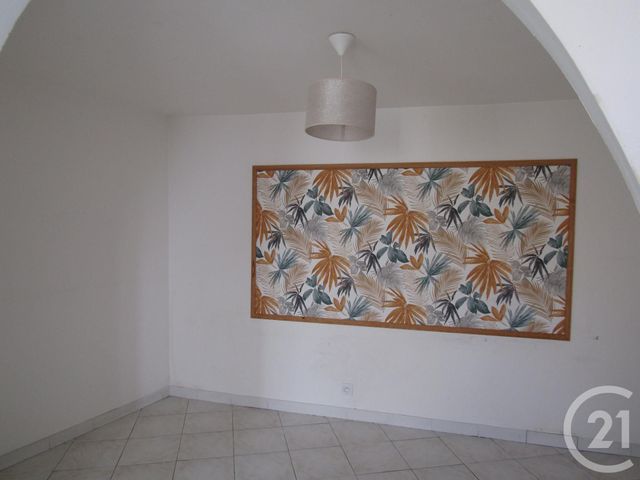 Appartement T1 à louer - 2 pièces - 28,08 m2 - Chef Boutonne - 79 - POITOU-CHARENTES