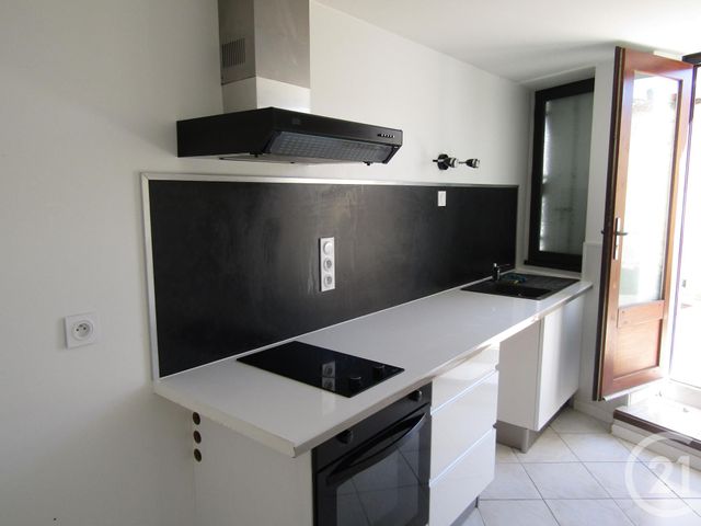 Appartement T1 à louer - 2 pièces - 28,08 m2 - Chef Boutonne - 79 - POITOU-CHARENTES