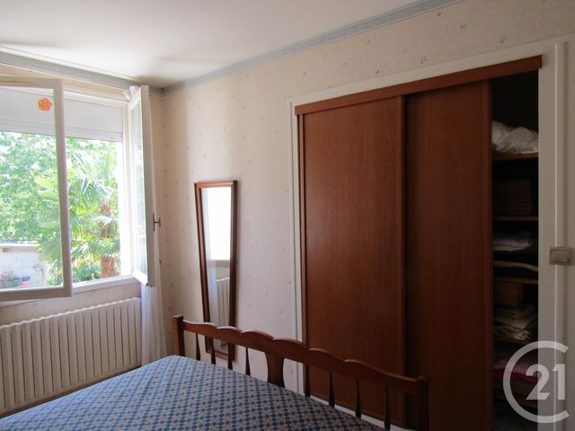 Maison à vendre - 7 pièces - 134,16 m2 - Sauze Vaussais - 79 - POITOU-CHARENTES