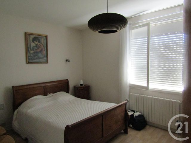 Maison à vendre - 7 pièces - 134,16 m2 - Sauze Vaussais - 79 - POITOU-CHARENTES