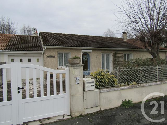 Maison &agrave; vendre - 7 pi&egrave;ces - 105 m2 - Sauze Vaussais - 79 - POITOU-CHARENTES