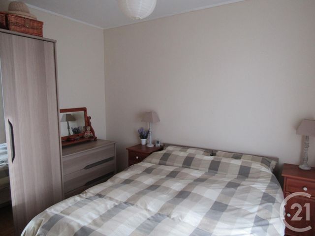 Maison &agrave; vendre - 7 pi&egrave;ces - 105 m2 - Sauze Vaussais - 79 - POITOU-CHARENTES