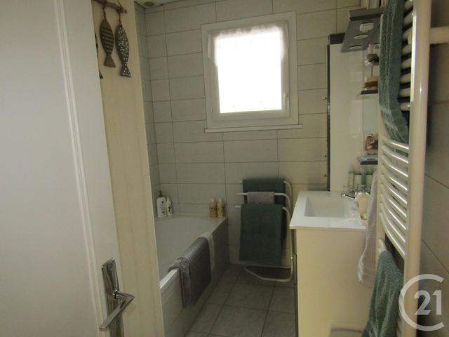 Maison &agrave; vendre - 7 pi&egrave;ces - 105 m2 - Sauze Vaussais - 79 - POITOU-CHARENTES