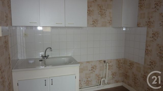 Appartement F2 &agrave; louer - 2 pi&egrave;ces - 28,66 m2 - Chef Boutonne - 79 - POITOU-CHARENTES