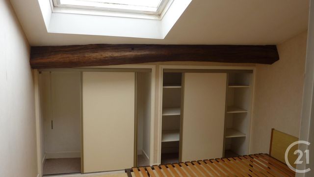 Appartement F2 &agrave; louer - 2 pi&egrave;ces - 28,66 m2 - Chef Boutonne - 79 - POITOU-CHARENTES