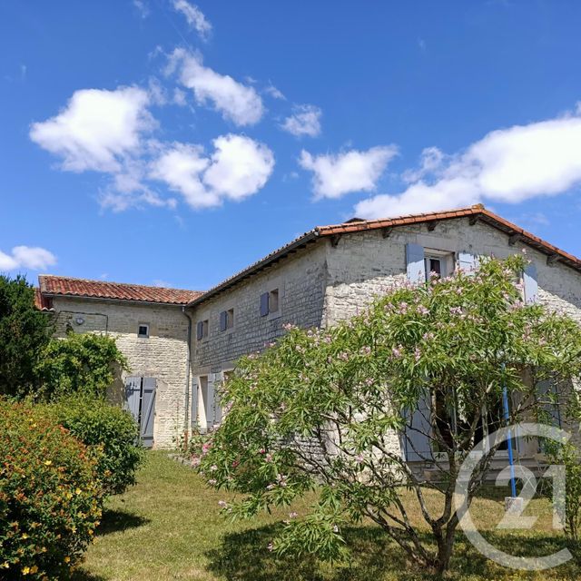 Maison &agrave; vendre - 8 pi&egrave;ces - 304,53 m2 - Loubille - 79 - POITOU-CHARENTES