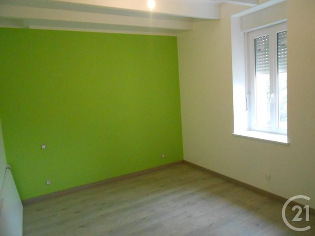 Maison &agrave; louer - 4 pi&egrave;ces - 107 m2 - Sauze Entre Bois - 79 - POITOU-CHARENTES