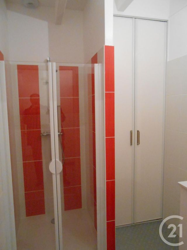 Maison &agrave; louer - 4 pi&egrave;ces - 107 m2 - Sauze Entre Bois - 79 - POITOU-CHARENTES