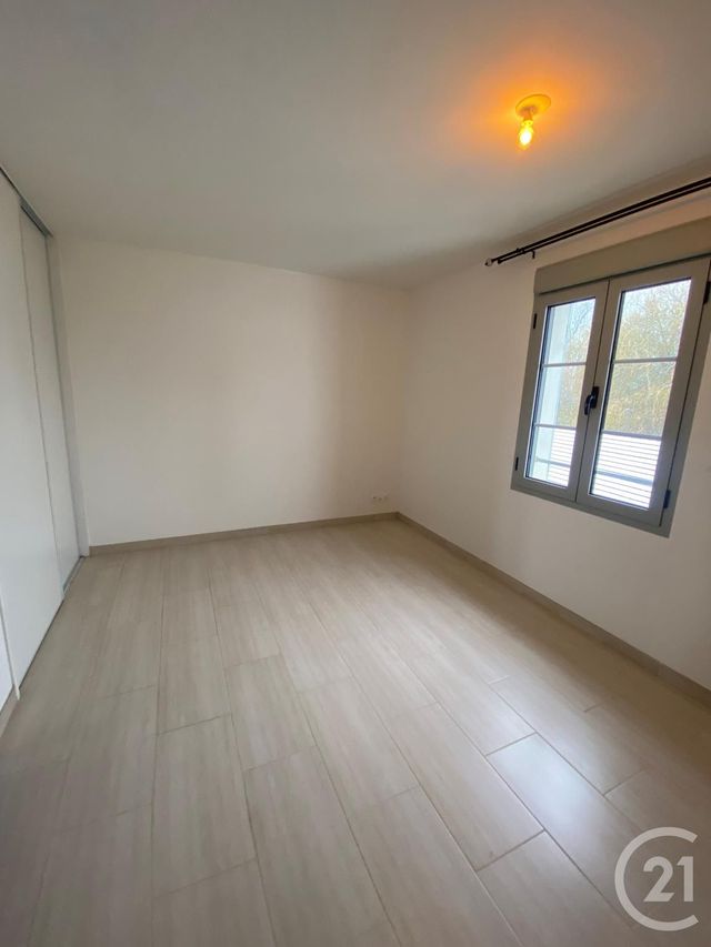 Appartement F4 à louer - 4 pièces - 81 m2 - Escamps - 89 - BOURGOGNE