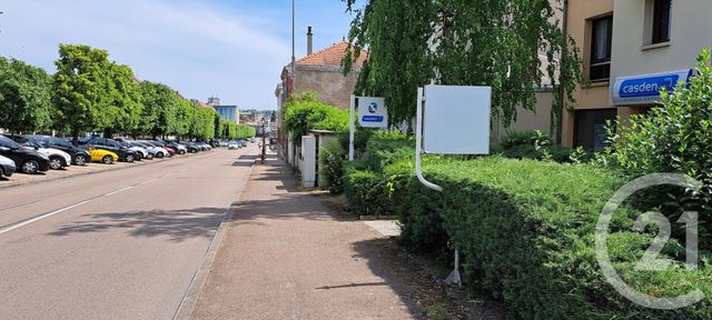 Local commercial à louer - 44.0 m2 - 89 - Yonne