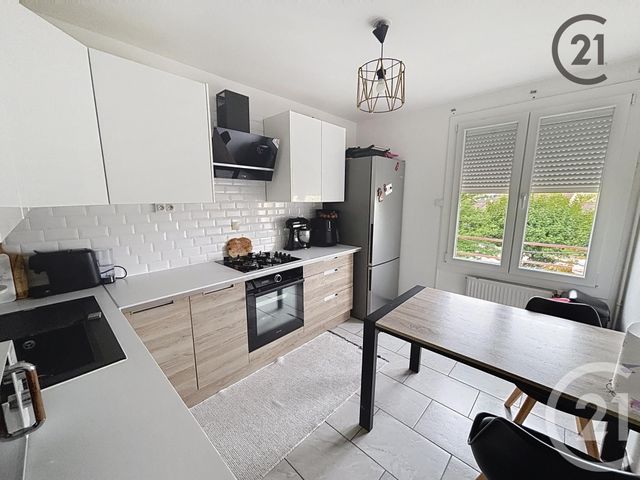 Appartement F5 à vendre - 5 pièces - 95 m2 - Migennes - 89 - BOURGOGNE