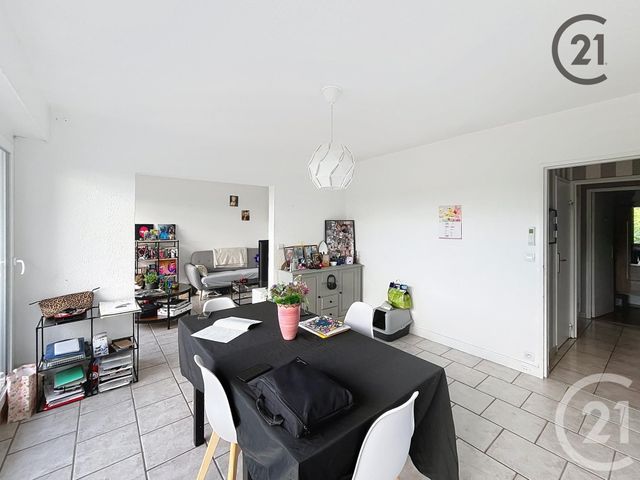 Appartement F3 à vendre - 5 pièces - 71,93 m2 - Joigny - 89 - BOURGOGNE
