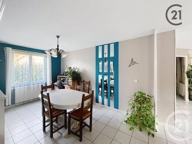 Maison à vendre - 5 pièces - 107,25 m2 - St Georges Sur Baulche - 89 - BOURGOGNE