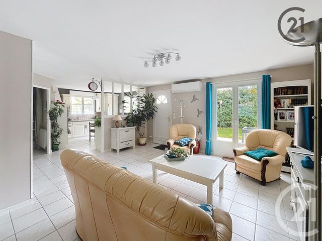 Maison à vendre - 5 pièces - 107,25 m2 - St Georges Sur Baulche - 89 - BOURGOGNE