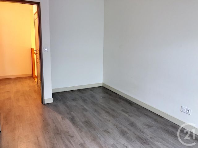 Appartement Duplex &agrave; louer - 3 pi&egrave;ces - 85 m2 - Auxerre - 89 - BOURGOGNE