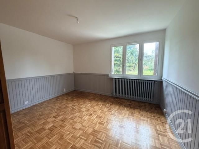 Maison &agrave; louer - 5 pi&egrave;ces - 94 m2 - Chevannes - 89 - BOURGOGNE