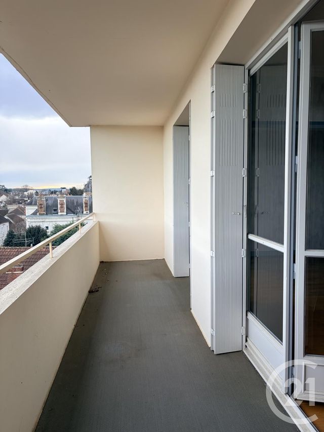 Appartement T4 &agrave; louer - 4 pi&egrave;ces - 90,52 m2 - Auxerre - 89 - BOURGOGNE