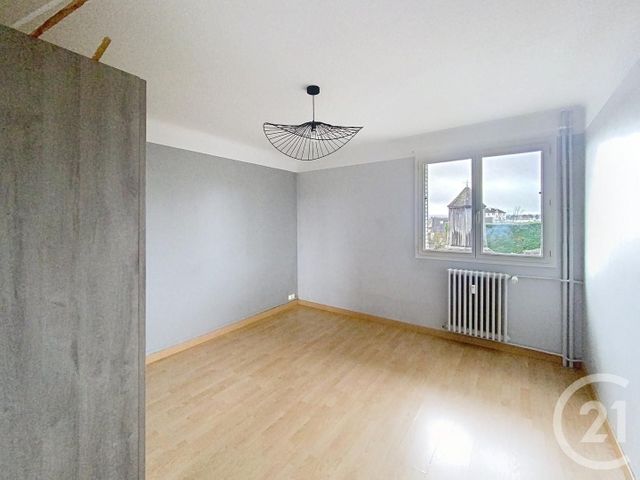 Appartement T3 &agrave; louer - 3 pi&egrave;ces - 67,62 m2 - Auxerre - 89 - BOURGOGNE