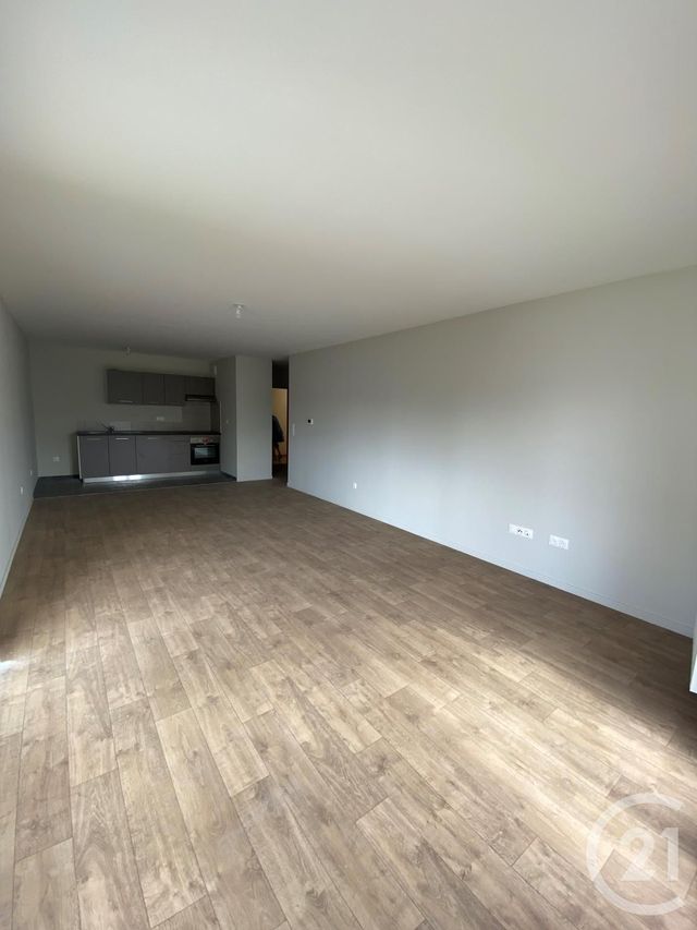 Appartement F3 &agrave; louer - 3 pi&egrave;ces - 82 m2 - Auxerre - 89 - BOURGOGNE