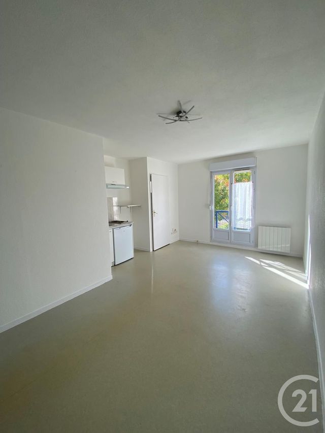 Appartement Studio &agrave; louer - 1 pi&egrave;ce - 24 m2 - 89 - BOURGOGNE