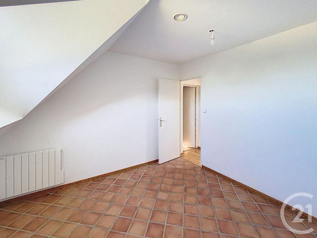 Maison &agrave; louer - 5 pi&egrave;ces - 170 m2 - Auxerre - 89 - BOURGOGNE