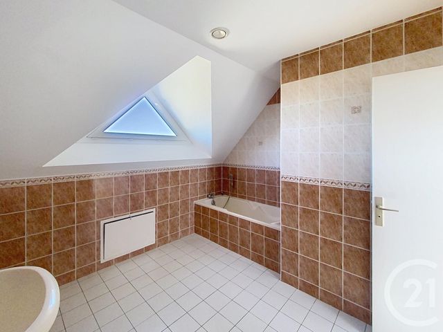 Maison &agrave; louer - 5 pi&egrave;ces - 170 m2 - Auxerre - 89 - BOURGOGNE